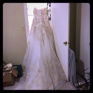 Oleg Cassini Wedding Dress